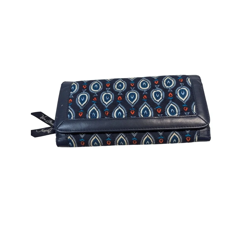 Vera Bradley Women Trifold Wallet OS Navy Blue Paisley Quilted